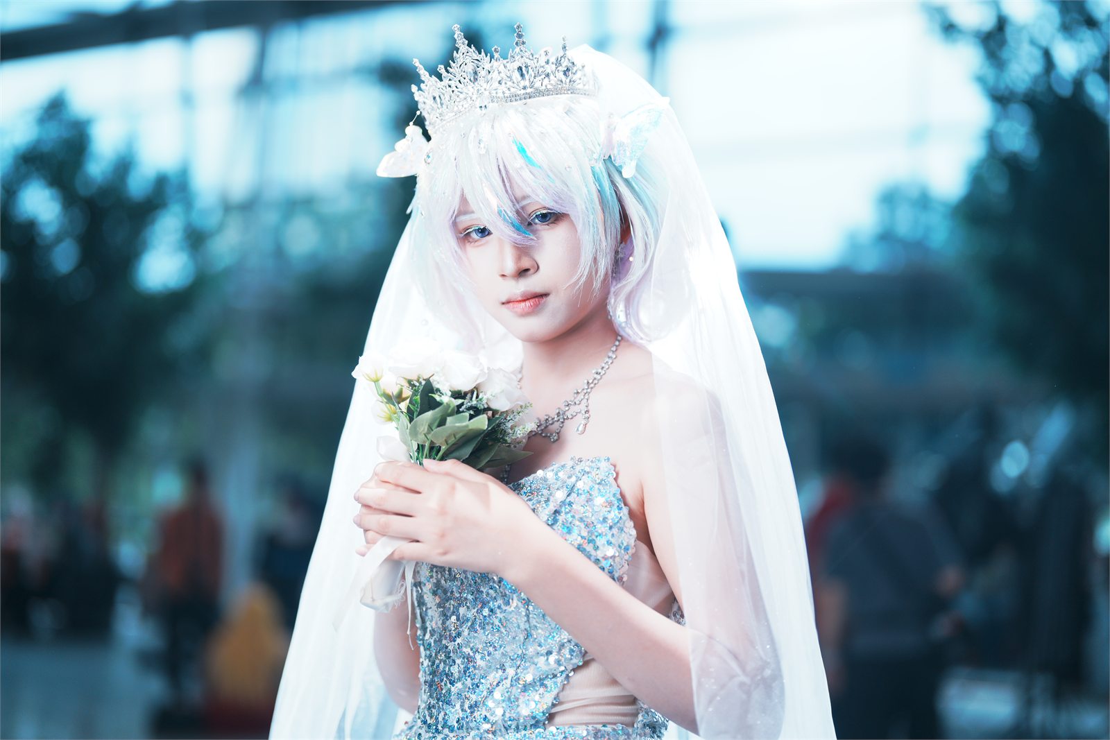 Editorial cosplay portrait representing the Animangaki photo booth experience